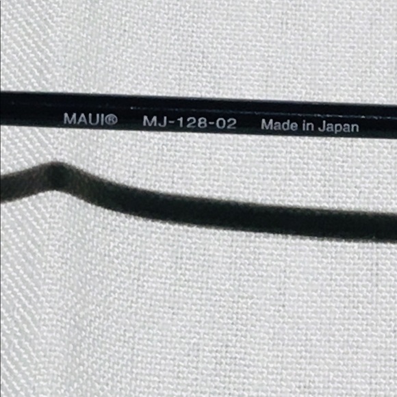 MAUI JIM LANAKAI 128-02 BLACK GRAY, NEW,  RARE! - Picture 8 of 8